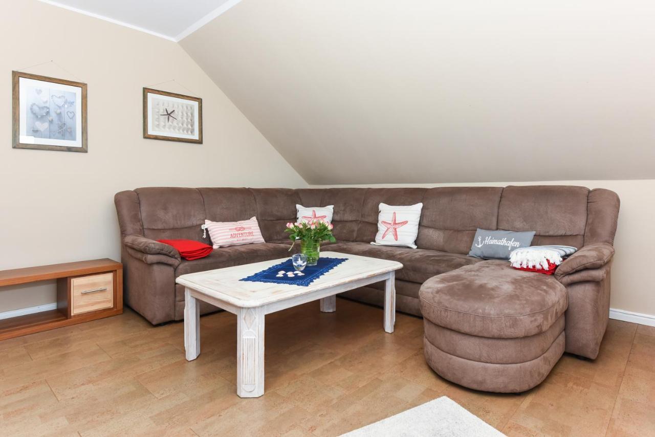 Ferienwohnung Haus Heimathafen Esens Dış mekan fotoğraf