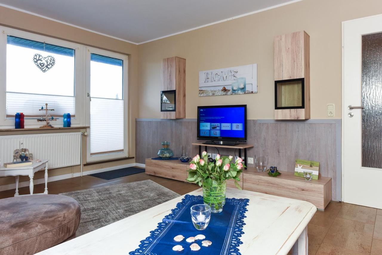 Ferienwohnung Haus Heimathafen Esens Dış mekan fotoğraf