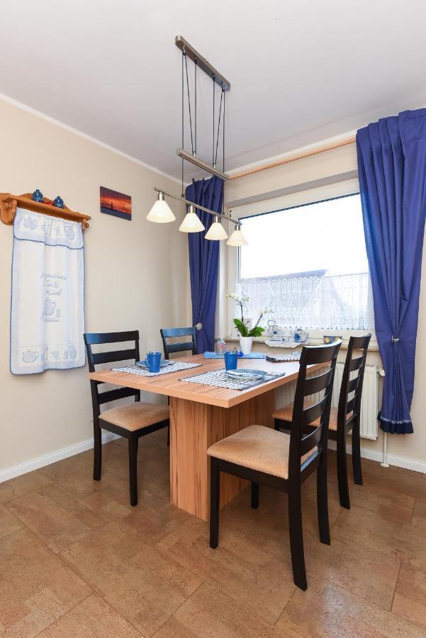 Ferienwohnung Haus Heimathafen Esens Dış mekan fotoğraf