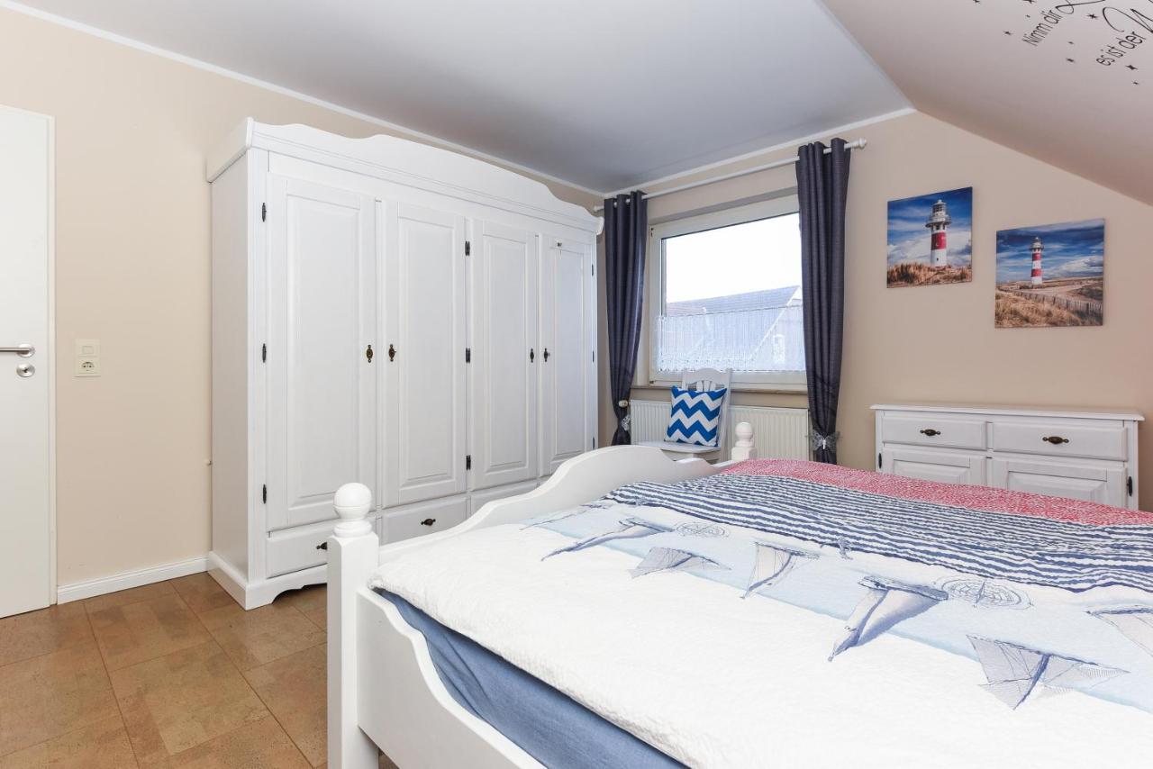 Ferienwohnung Haus Heimathafen Esens Dış mekan fotoğraf